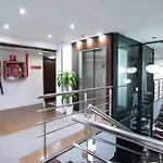 Petit Palace Arana 3*