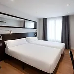 Petit Palace Arana 3* Μπιλμπάο