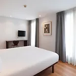 Ξενοδοχείο Petit Palace Arana