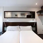 Petit Palace Arana Ξενοδοχείο 3*