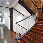 Ξενοδοχείο Petit Palace Arana