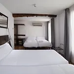 Petit Palace Arana 3*