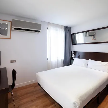 Petit Palace Arana