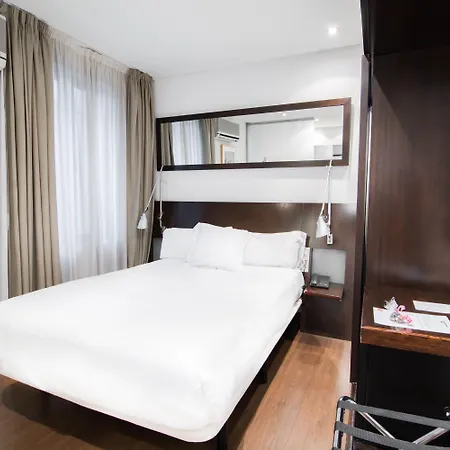 Petit Palace Arana Hotel 3*