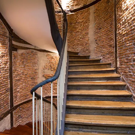 毕尔巴鄂高科技酒店 酒店 3*