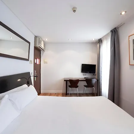 Petit Palace Arana 호텔 빌바오