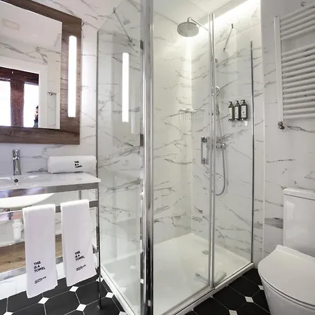 Petit Palace Arana 3*