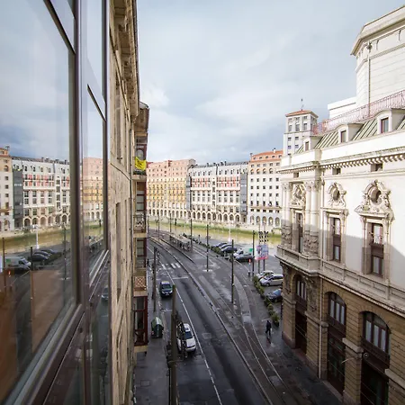 Petit Palace Arana Hotel 3*