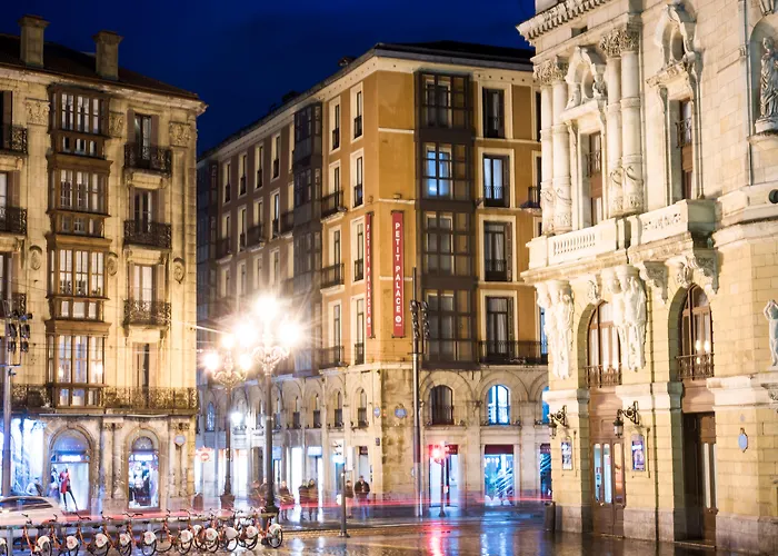 Petit Palace Arana Otel 3*