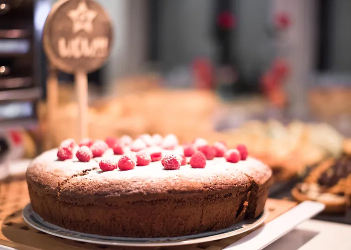 Petit Palace Arana Otel