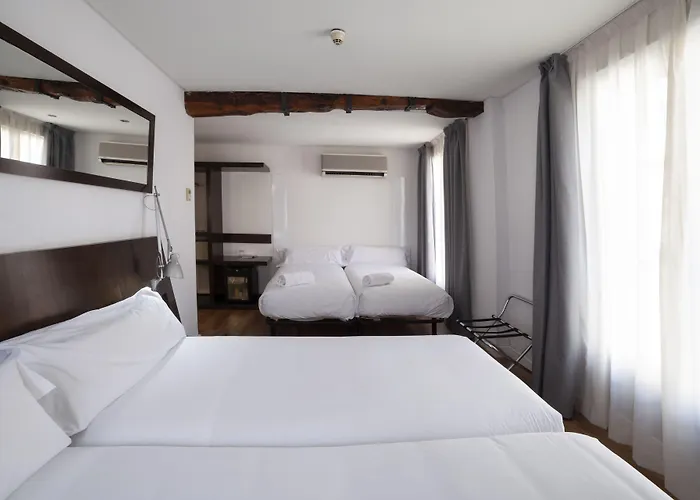 毕尔巴鄂高科技酒店 3*