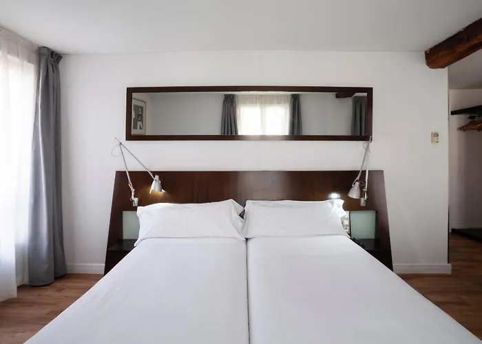 酒店 毕尔巴鄂高科技酒店 3*