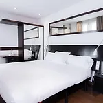Petit Palace Arana 3*