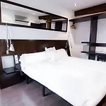 Petit Palace Arana 호텔 3*