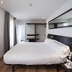 Petit Palace Arana 3*