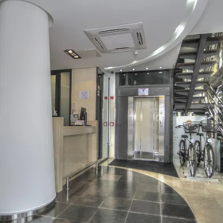 Otel Petit Palace Arana Bilbao