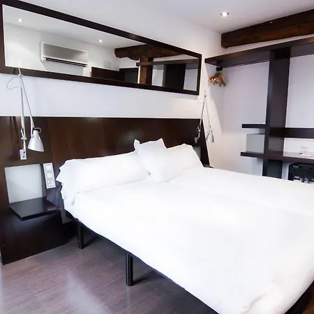 Petit Palace Arana Otel 3*