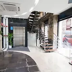 Petit Palace Arana Hotell