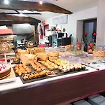 Hotell Petit Palace Arana 3*